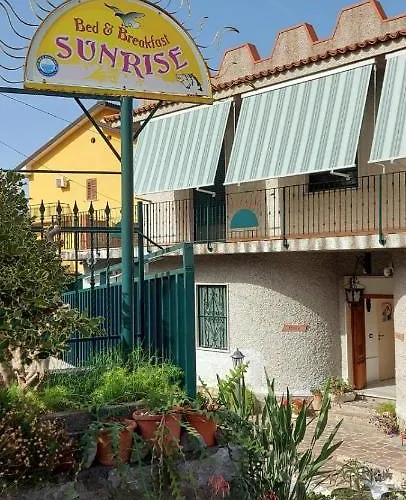 Sunrise לינה וארוחת בוקר